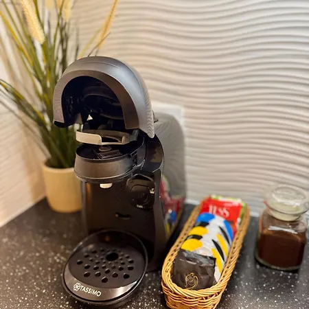 Elegance Prestige Free Garage Netflix * Вроцлав