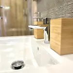Elegance Prestige Free Garage Netflix Apartment *