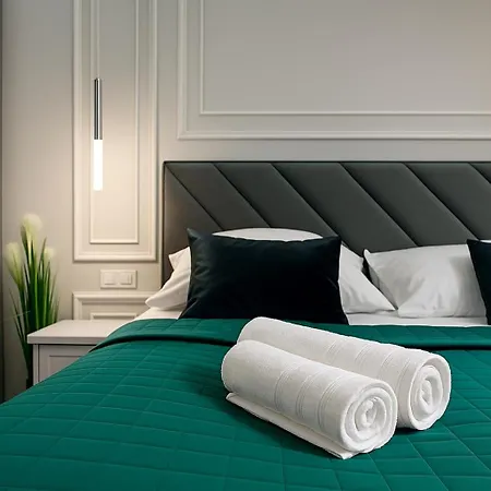 아파트 Elegance Prestige Air Conditioning & Free Garage Netflix *