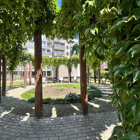 Elegance Prestige Free Garage Netflix Апартаменты