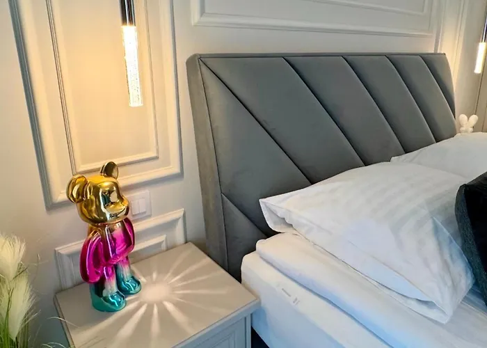 Elegance Prestige Free Garage Netflix *