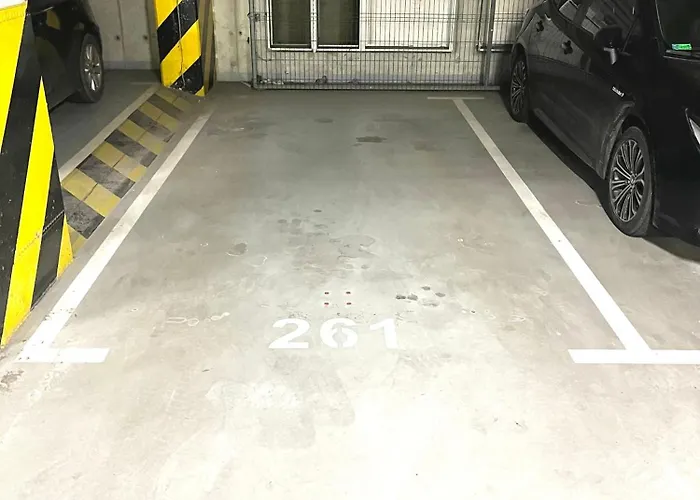 Elegance Prestige Free Garage Netflix