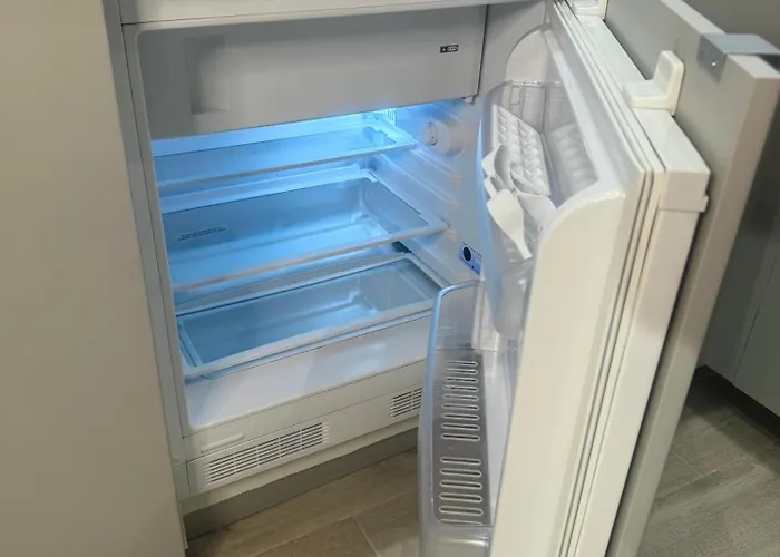 Elegance Prestige Free Garage Netflix Wrocław