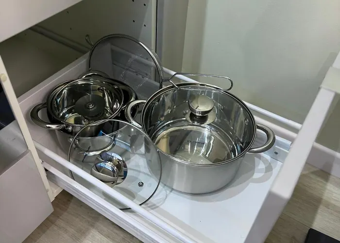 Elegance Prestige Free Garage Netflix * Wrocław